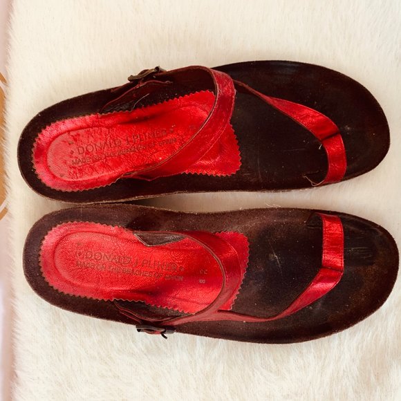 DONALD PLINER RED METALLIC TOE STRAP SANDAL SZ 8M - Picture 3 of 8